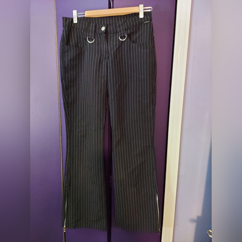 Low rise pants